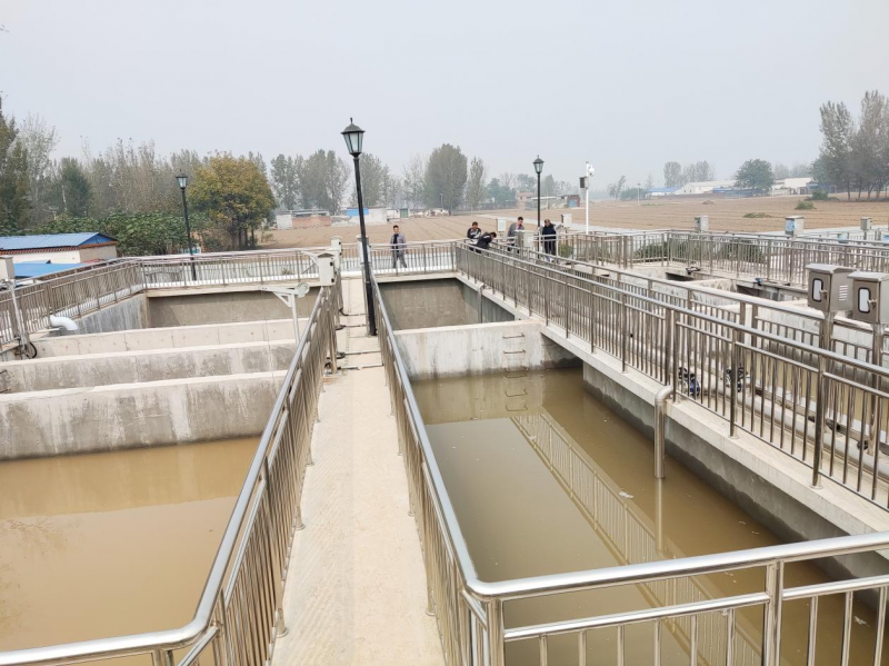 慶祝公司濮陽汚水處理項(xiang)目註水投入使(shi)用(yong)