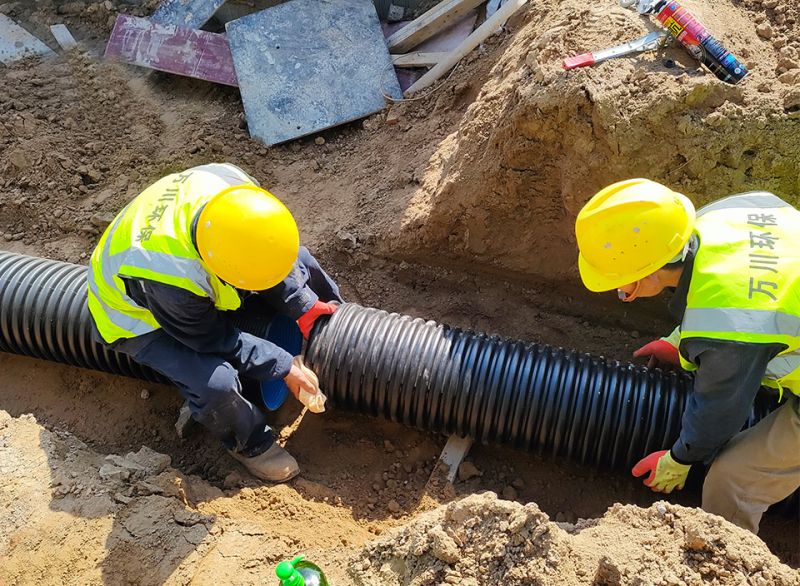 “五(wu)一”假期不停(ting)工 堅守一線保工期 緻敬一線工(gong)作者