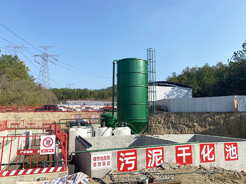 砥礪前(qian)行萬(wan)川戰士